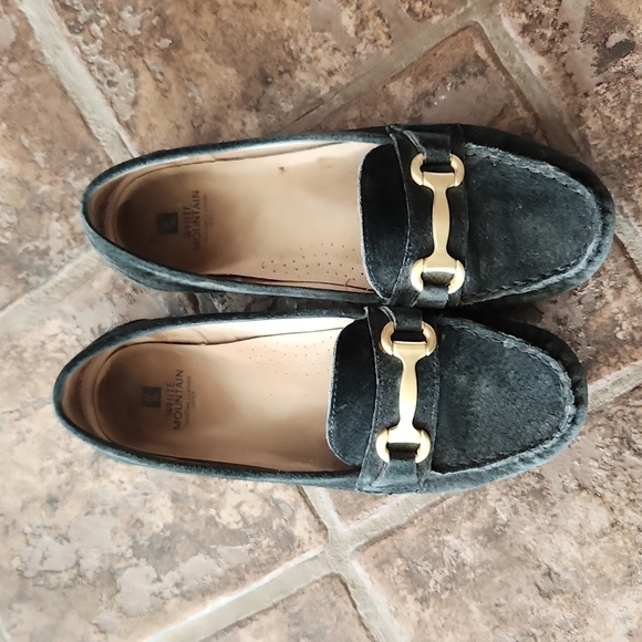 White Mountain Black Suede Loafer - Picture 1 of 6